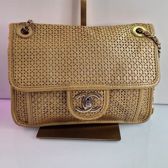 CHANEL Handbags - Chanel Gold Woven Women's Bag